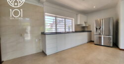 Pluto | Recently renovated story building