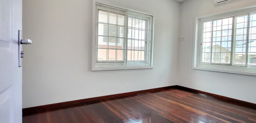 Pluto | Recently renovated story building