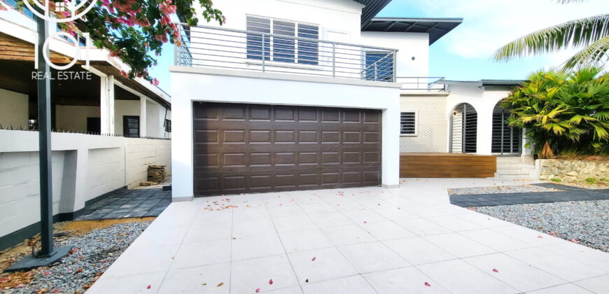 Pluto | Recently renovated story building