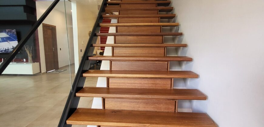 Sundance | Exclusive Two-Story House with Pool