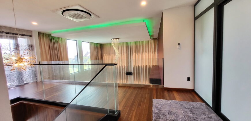 Sundance | Exclusive Two-Story House with Pool