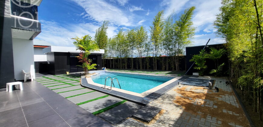 Sundance | Exclusive Two-Story House with Pool