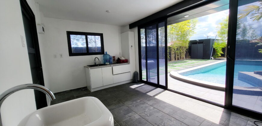 Sundance | Exclusive Two-Story House with Pool