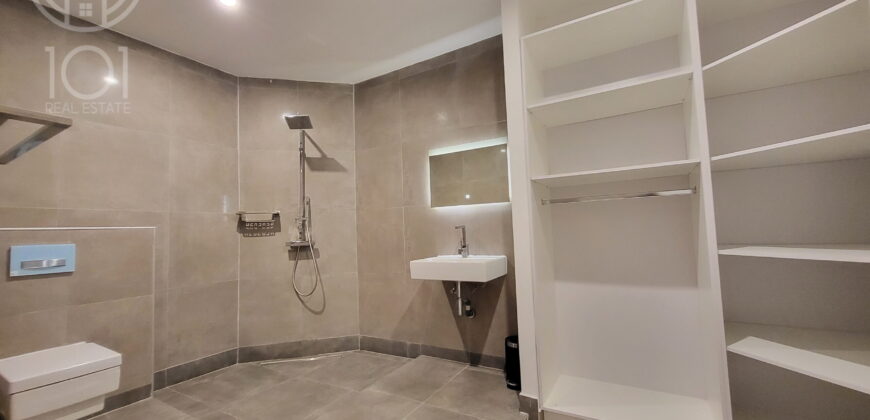 Sandra | Luxury low-rise villa with pool