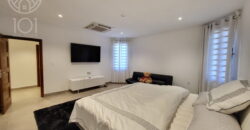 Sandra | Luxury low-rise villa with pool