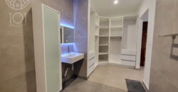 Sandra | Luxury low-rise villa with pool