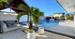 Sandra | Luxury low-rise villa with pool