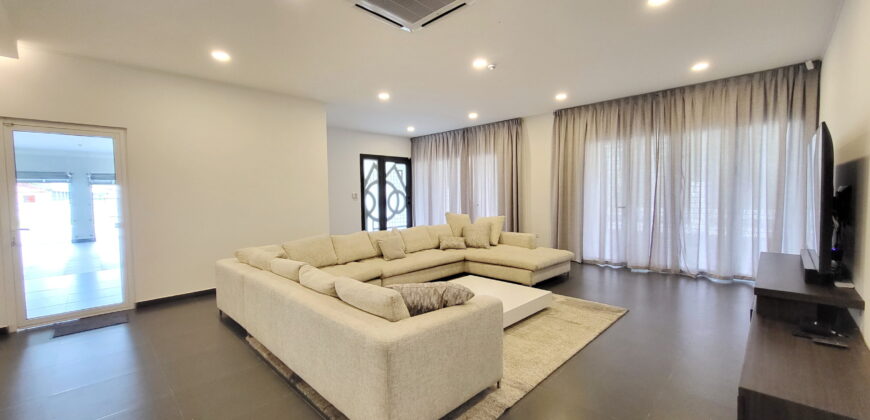 Lakatan | Luxury Ground-Level Villa