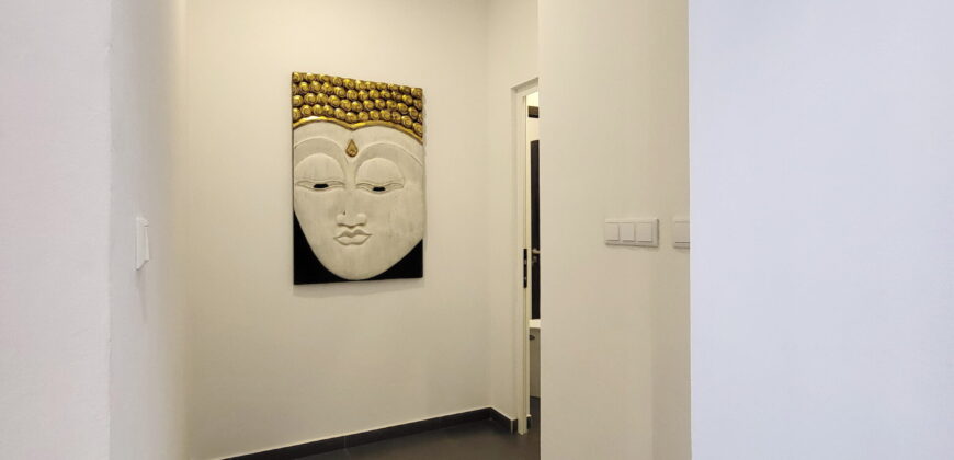 Lakatan | Luxury Ground-Level Villa