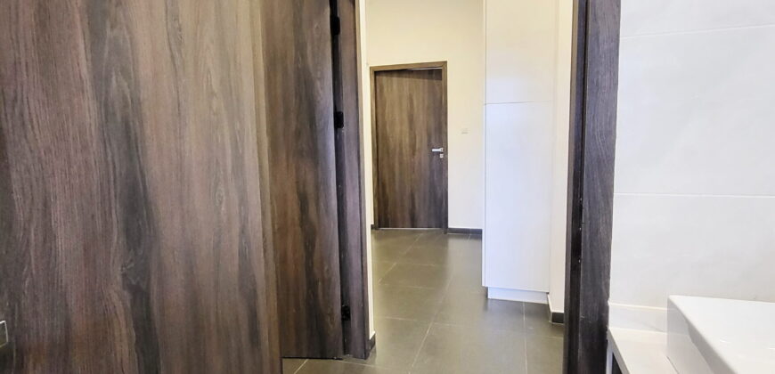 Lakatan | Luxury Ground-Level Villa