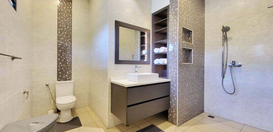 Lakatan | Luxury Ground-Level Villa