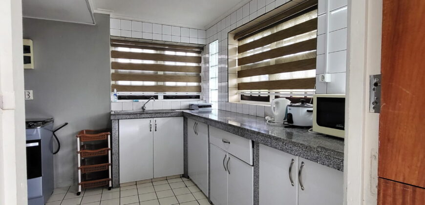 Furnished ground floor apartment