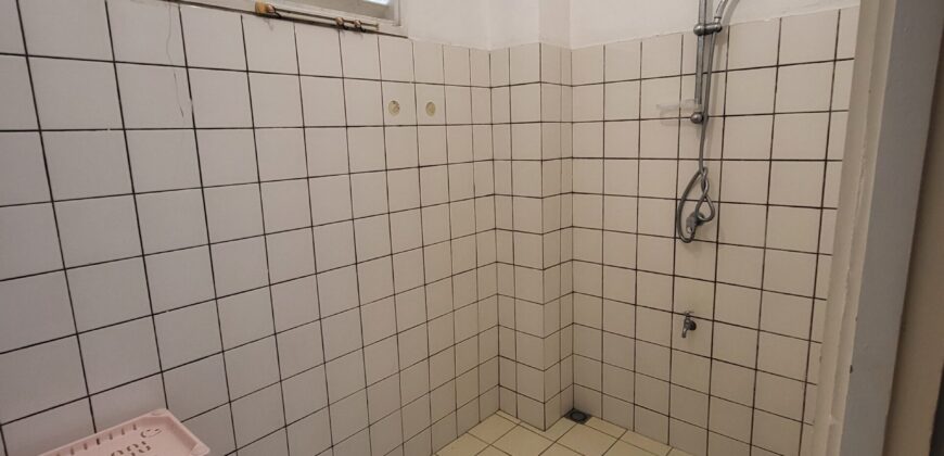 Furnished ground floor apartment