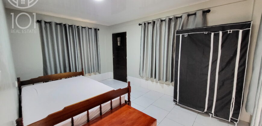 Furnished ground floor apartment