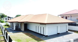 Lakatan | Luxury Ground-Level Villa